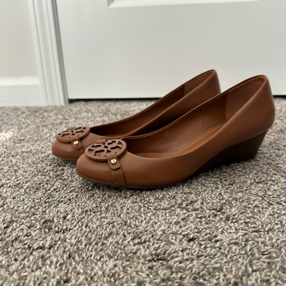 Tory Burch Tan Wedges